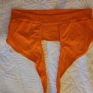 SHEIN Vibrant Orange Crop Top